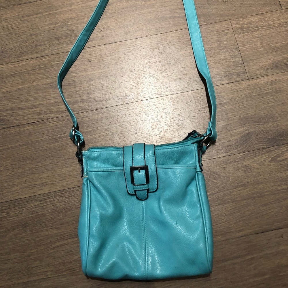 Gorgeous Aqua Blue Crossbody Purse!!!🎉💋🛍